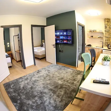 Mia Mia Aparthotel 4*