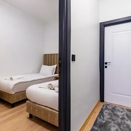 Mia Mia Hotel apartamentowy *