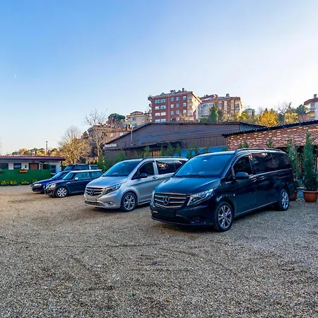 Mia Mia Aparthotel 4*