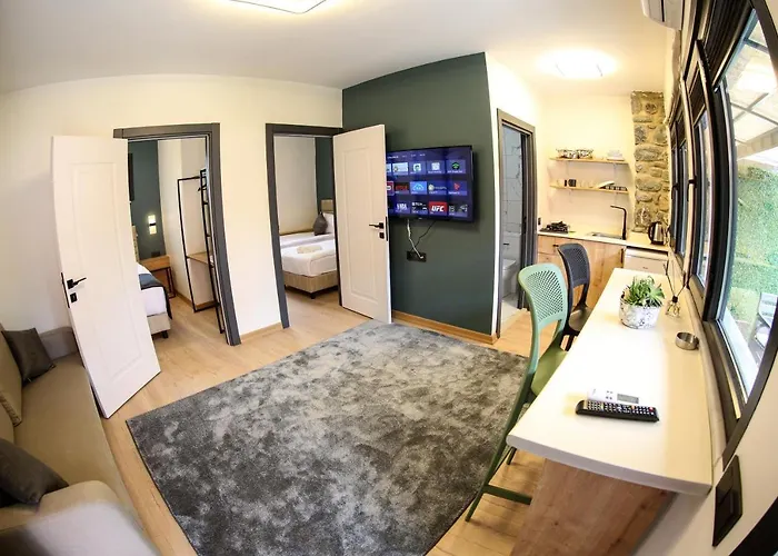 Mia Mia Aparthotel 4*